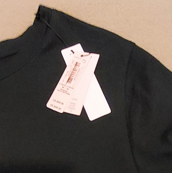 Victoria' Secret t-shirt - Picture 3 of 3